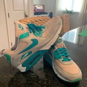 Air Max 90 “Lush Teal”
